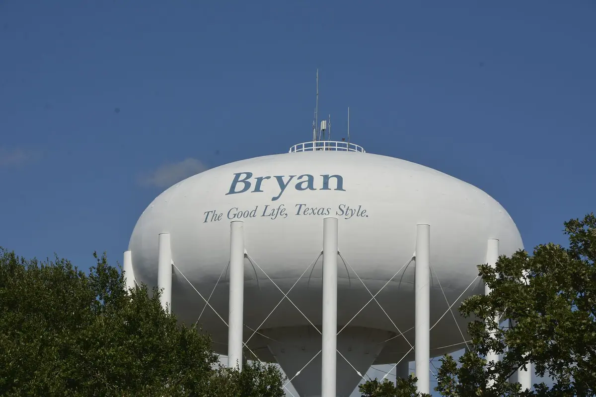 Bryan water tower marked Bryan, The Good Life, Texas Style